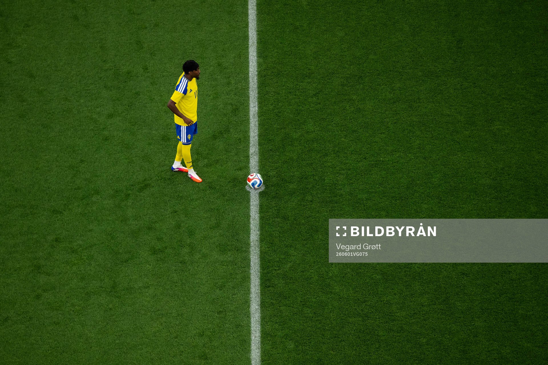 Anthony Elanga of Sweden