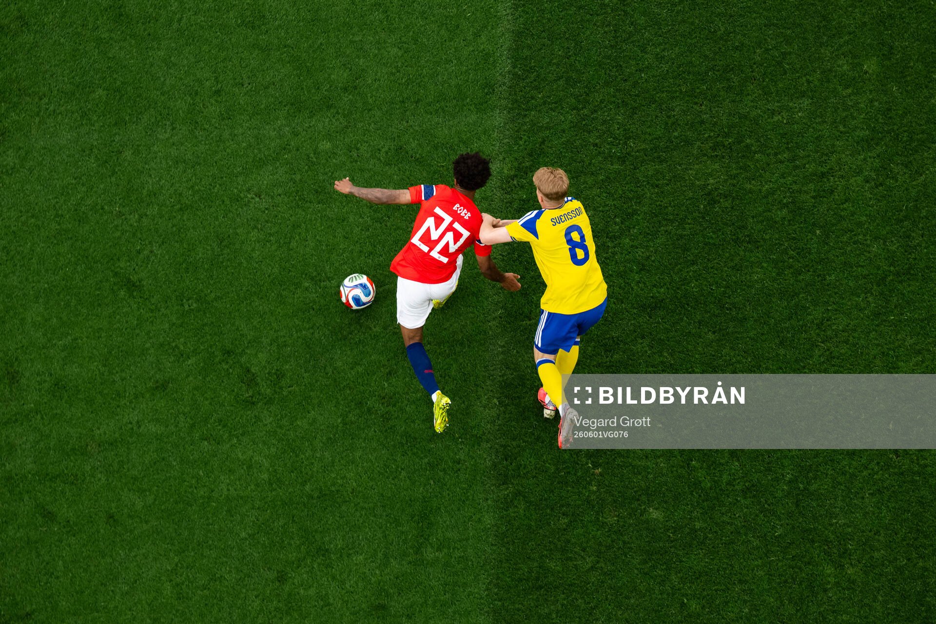 Oscar Bobb of Norway and Daniel Svensson of Sweden