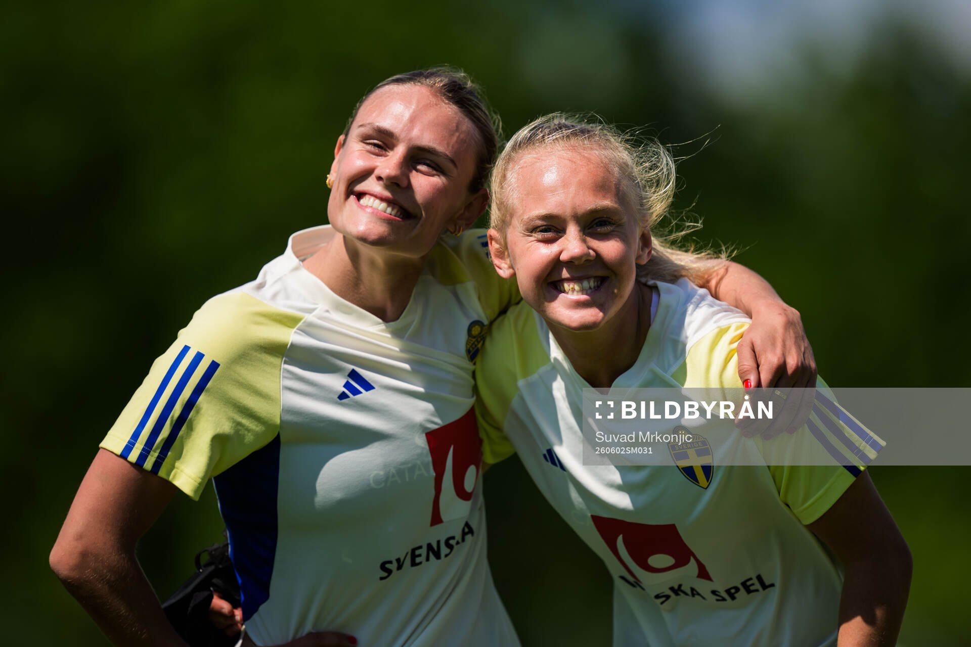 Maja Bodin and Molly Johansson of the Swedish women's