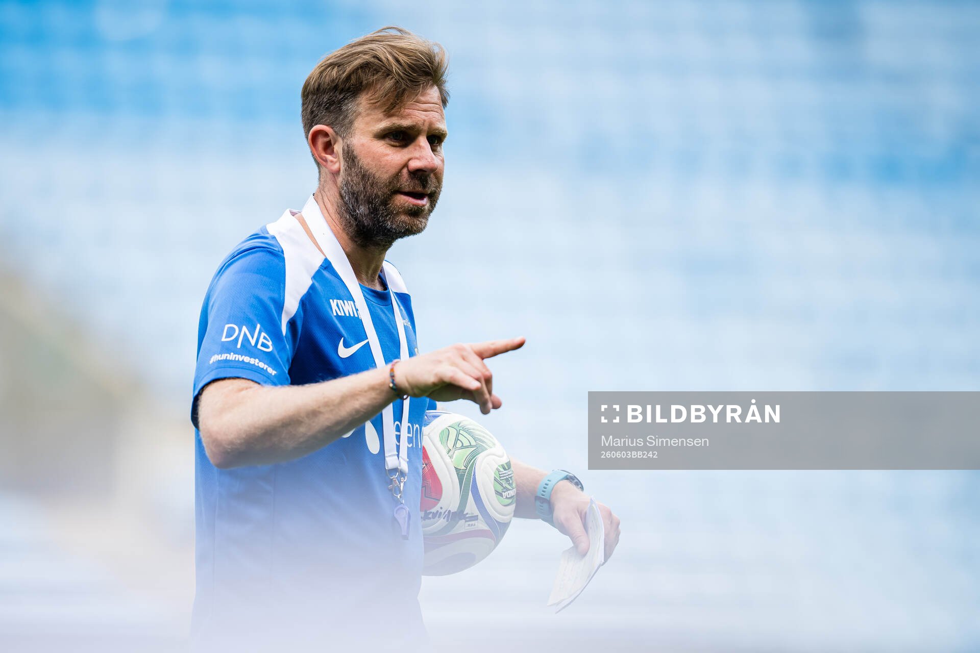 Assistant coach Mikey Harris of the Norwegian women’s