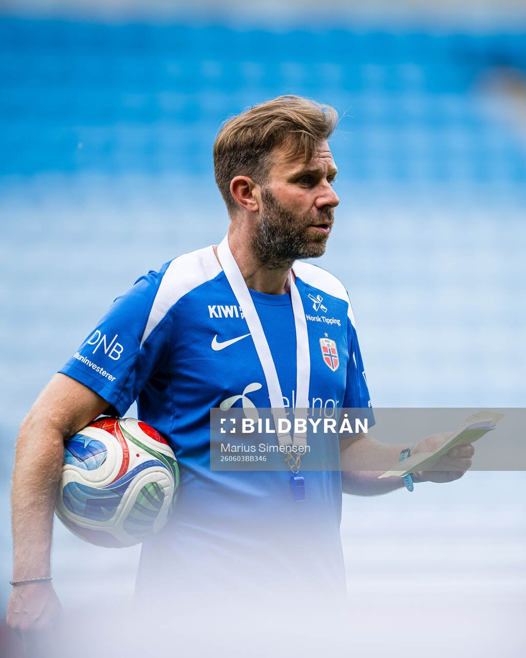 Assistant coach Mikey Harris of the Norwegian women’s