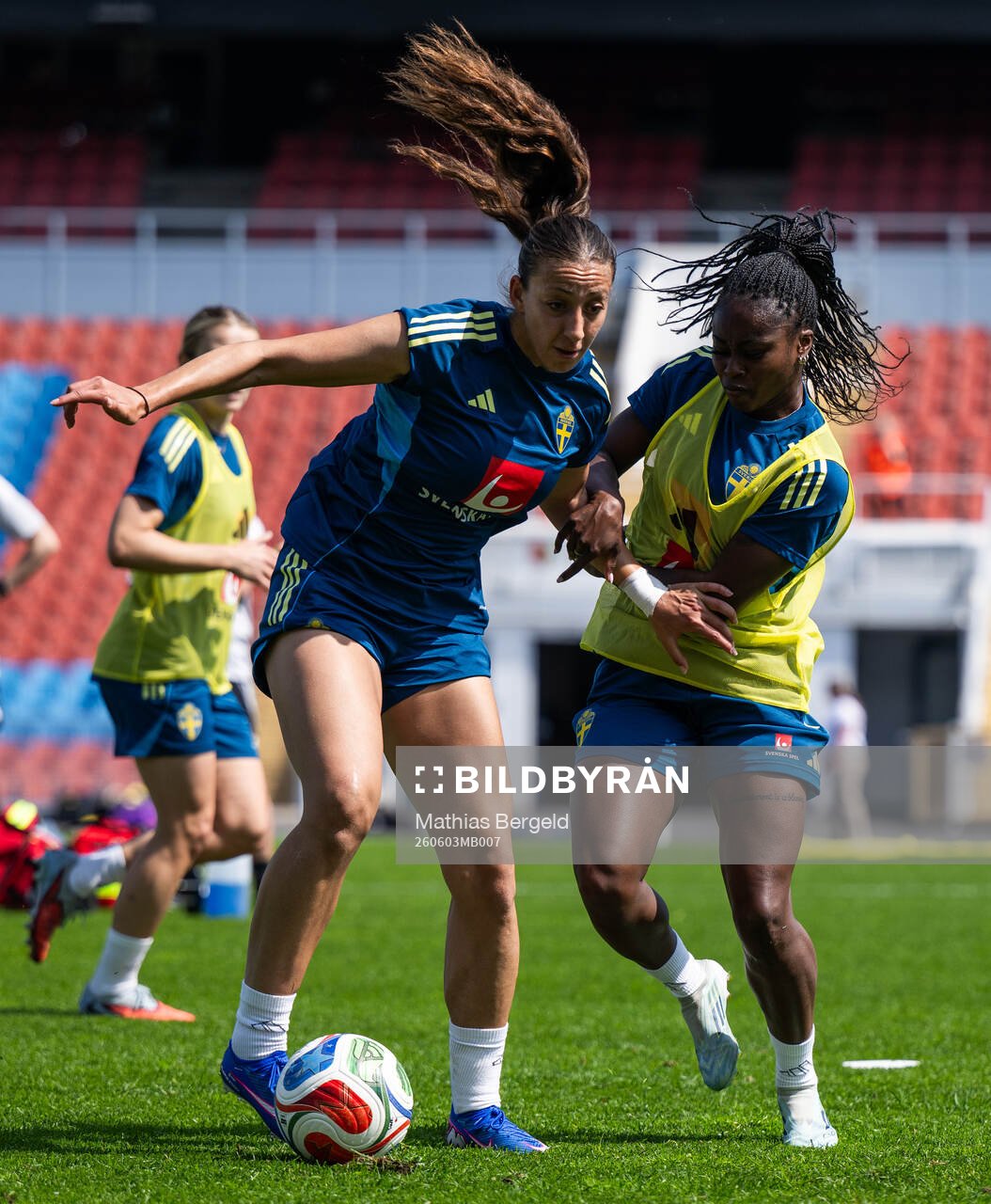 Rosa Kafaji and Monica Jusu Bah of the Swedish women's