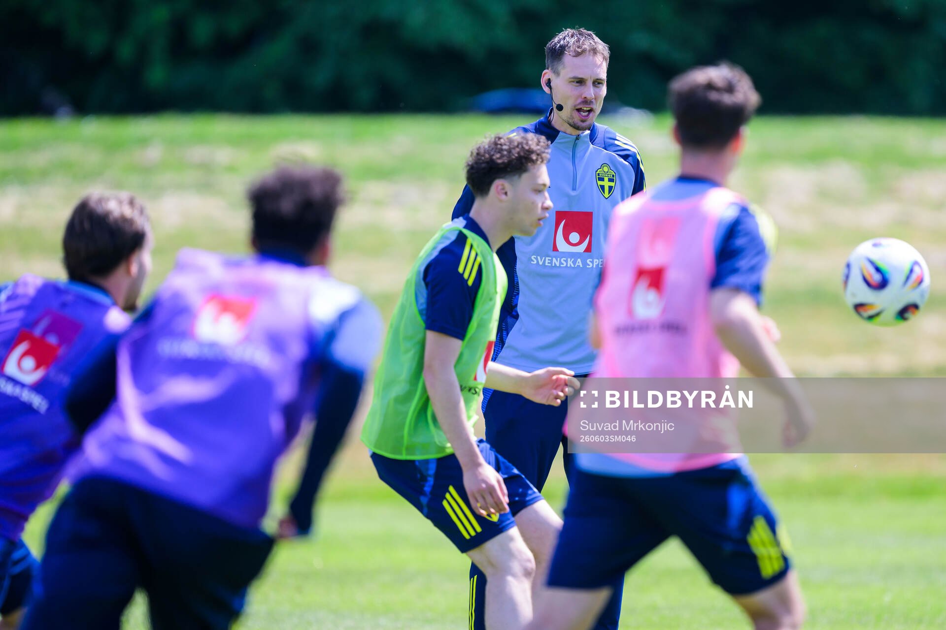 Head coach head Daniel Bäckström of the Swedish under-21