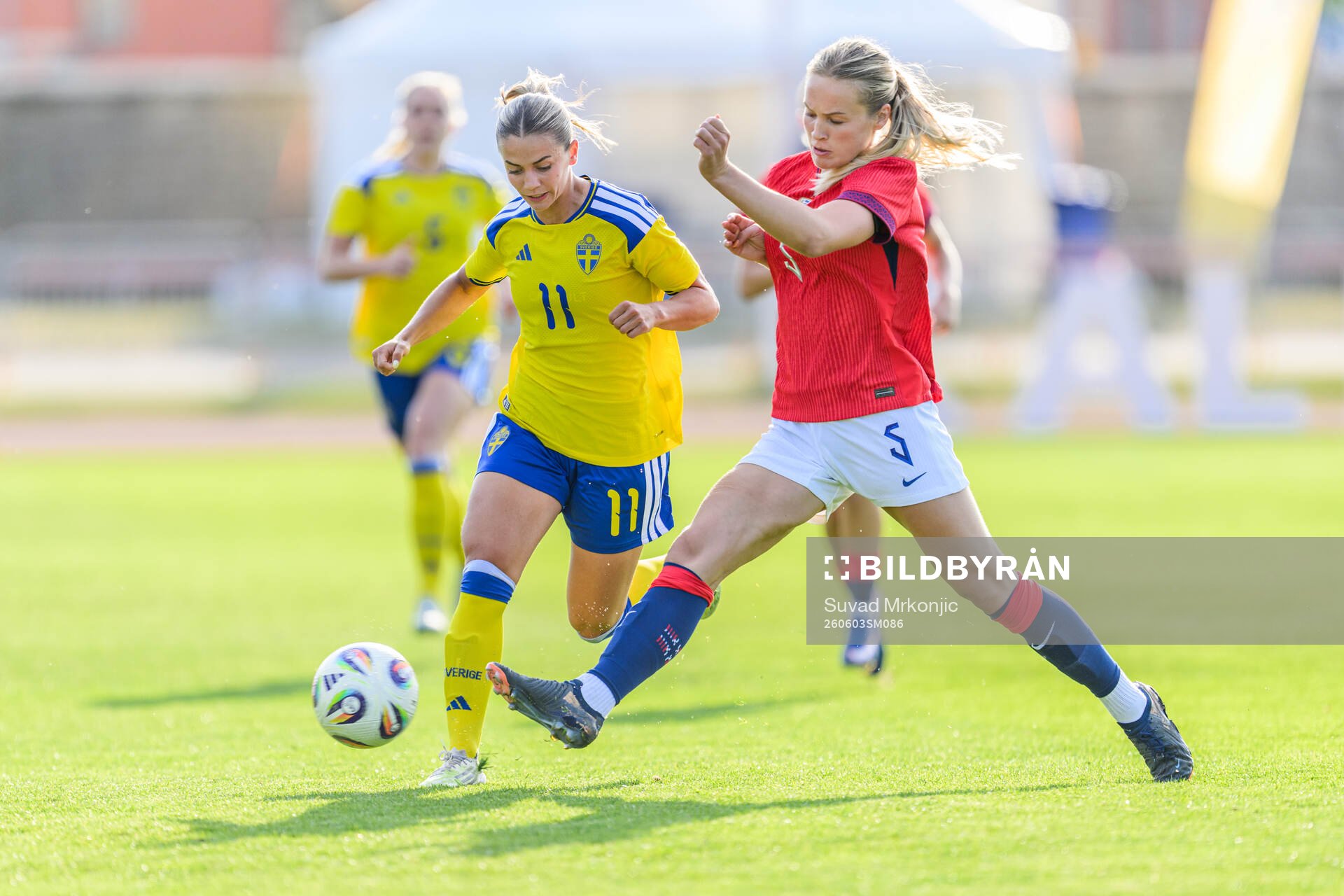 Johanna Renmark of Sweden and Mina Bergersen of Norway