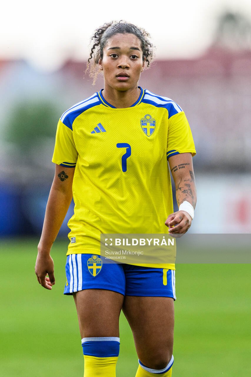 Evelina Duljan of Sweden