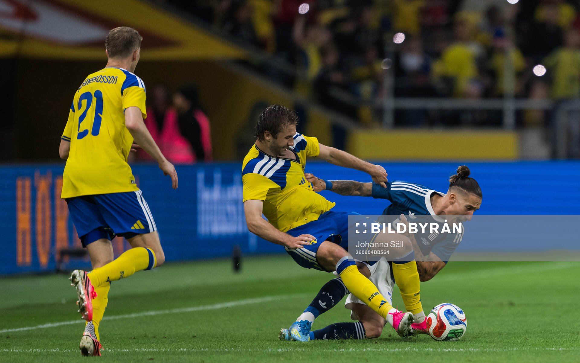 Benjamin Nygren of Sweden and Kostas Tsimikas of Greece