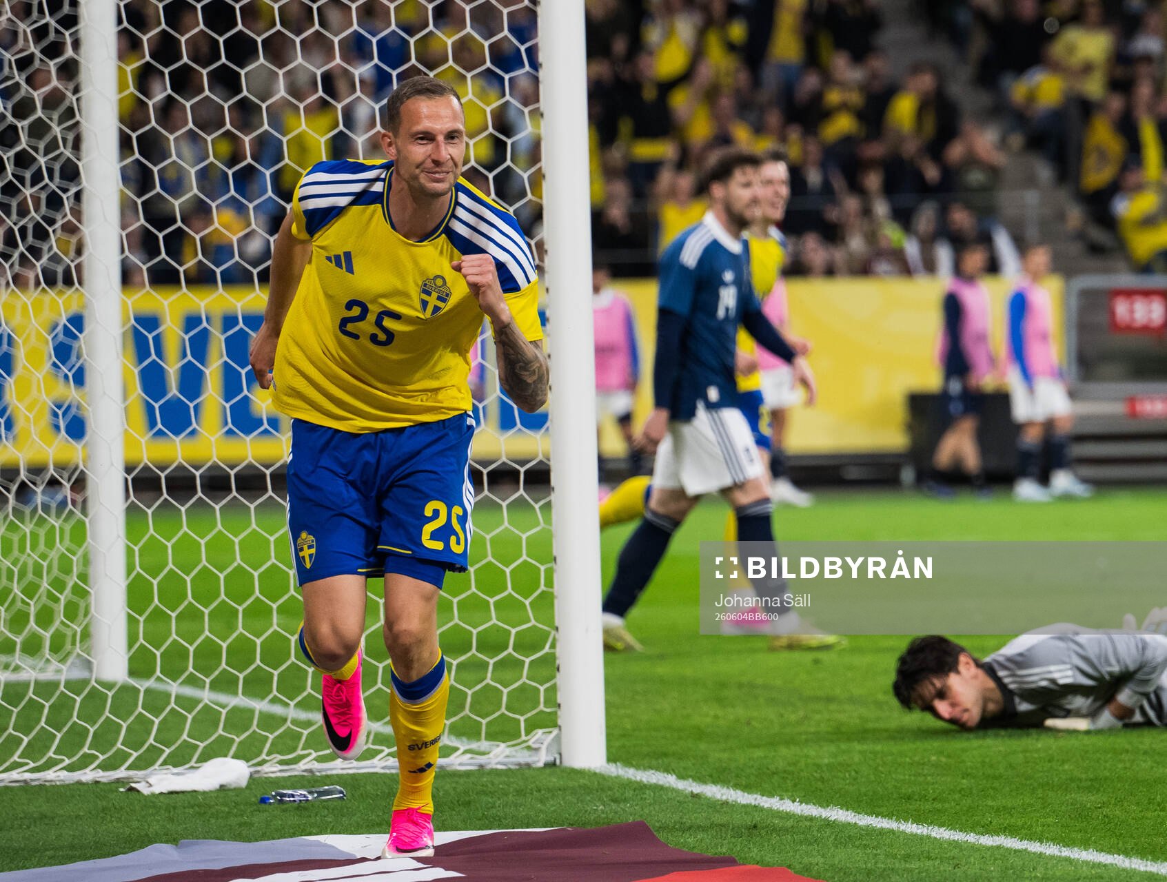 Gustaf Nilsson of Sweden celebrates