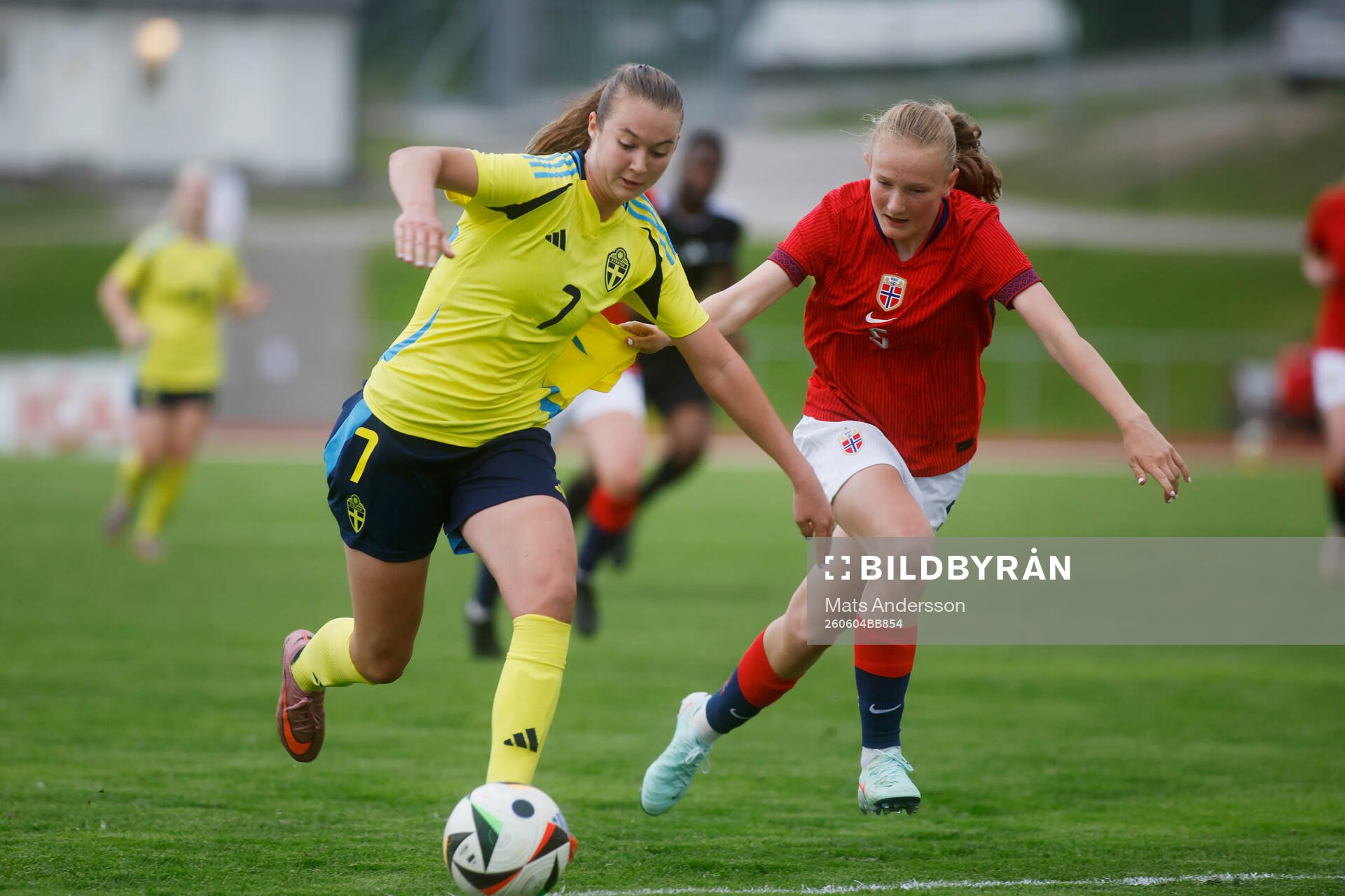 Lilian Häggkvist of Sweden and Marie Krogsaeter Saeterröy