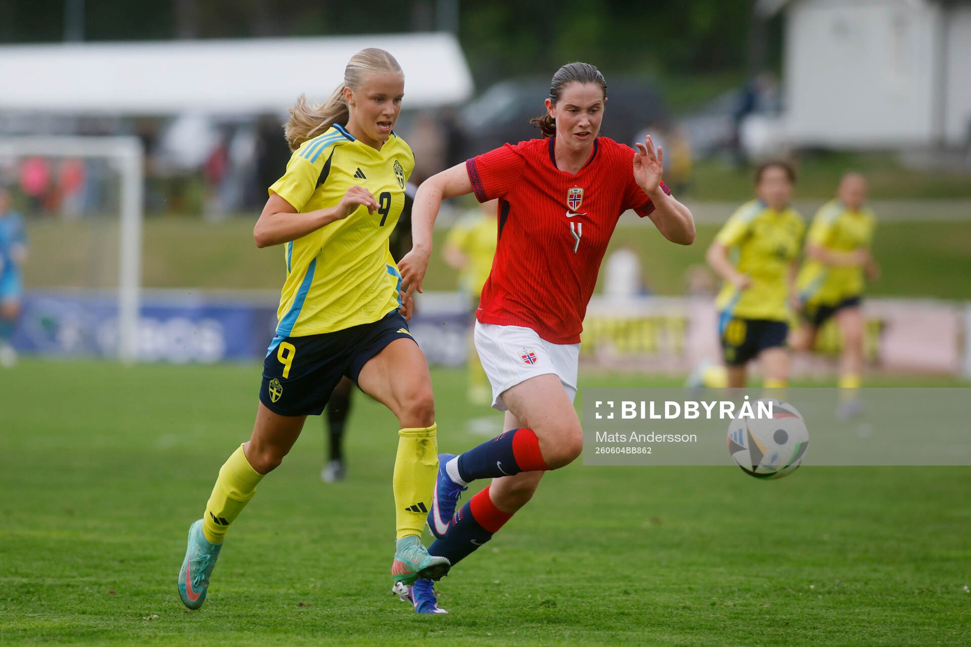 Mollie Josefsson of Sweden and Maria Hagen of Norge
