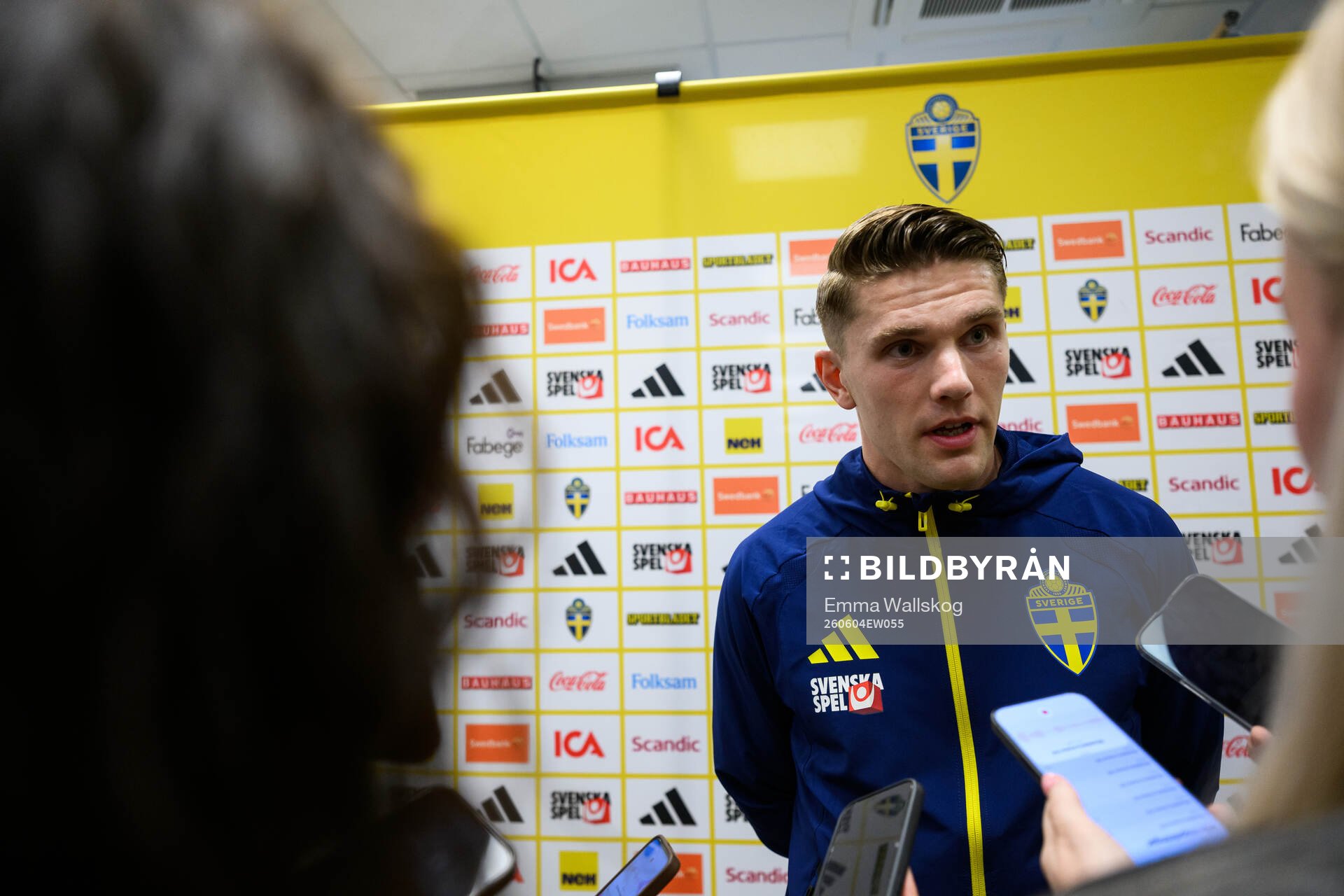 Viktor Gyökeres of Sweden is interviewed