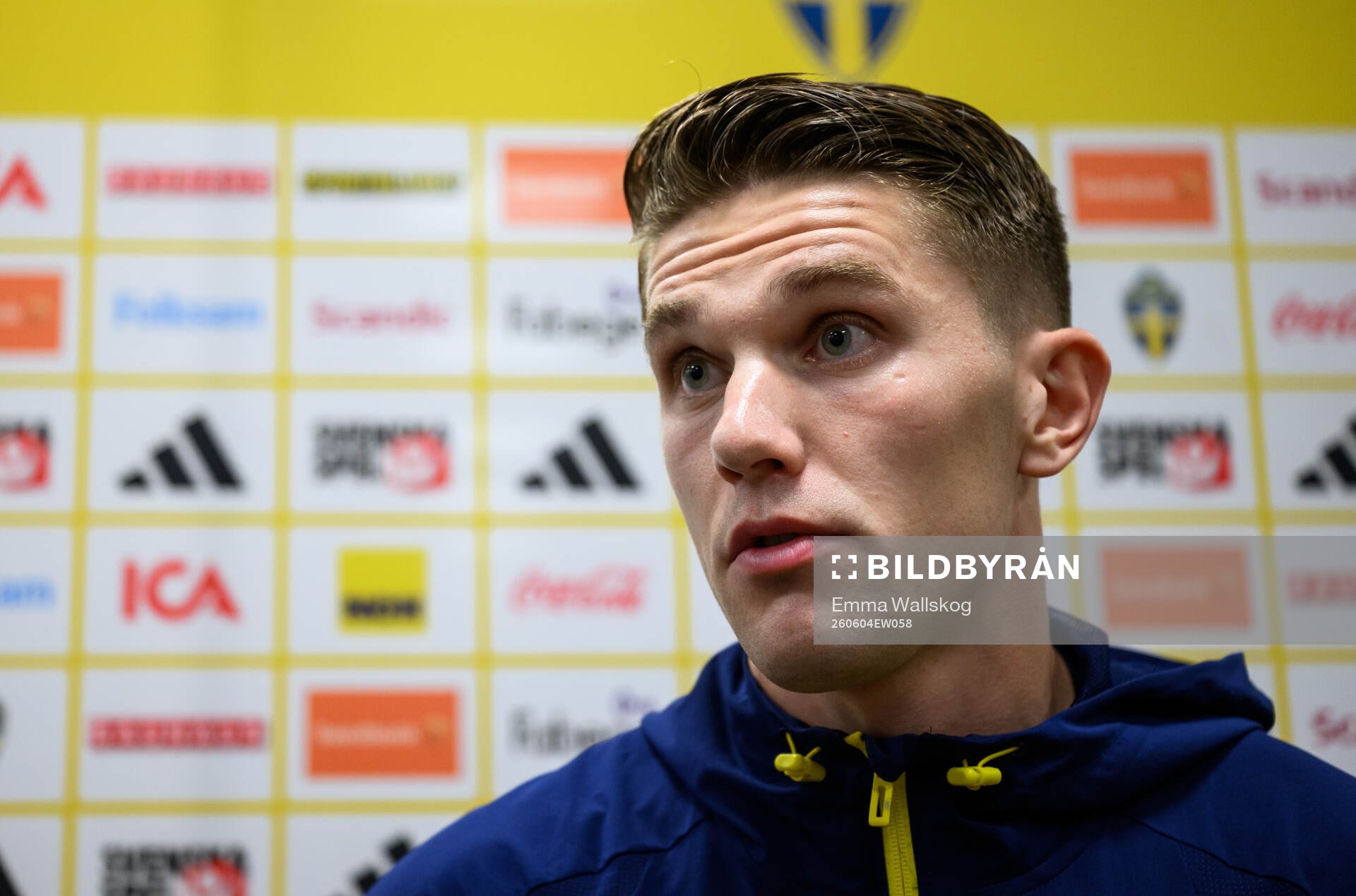 Viktor Gyökeres of Sweden is interviewed