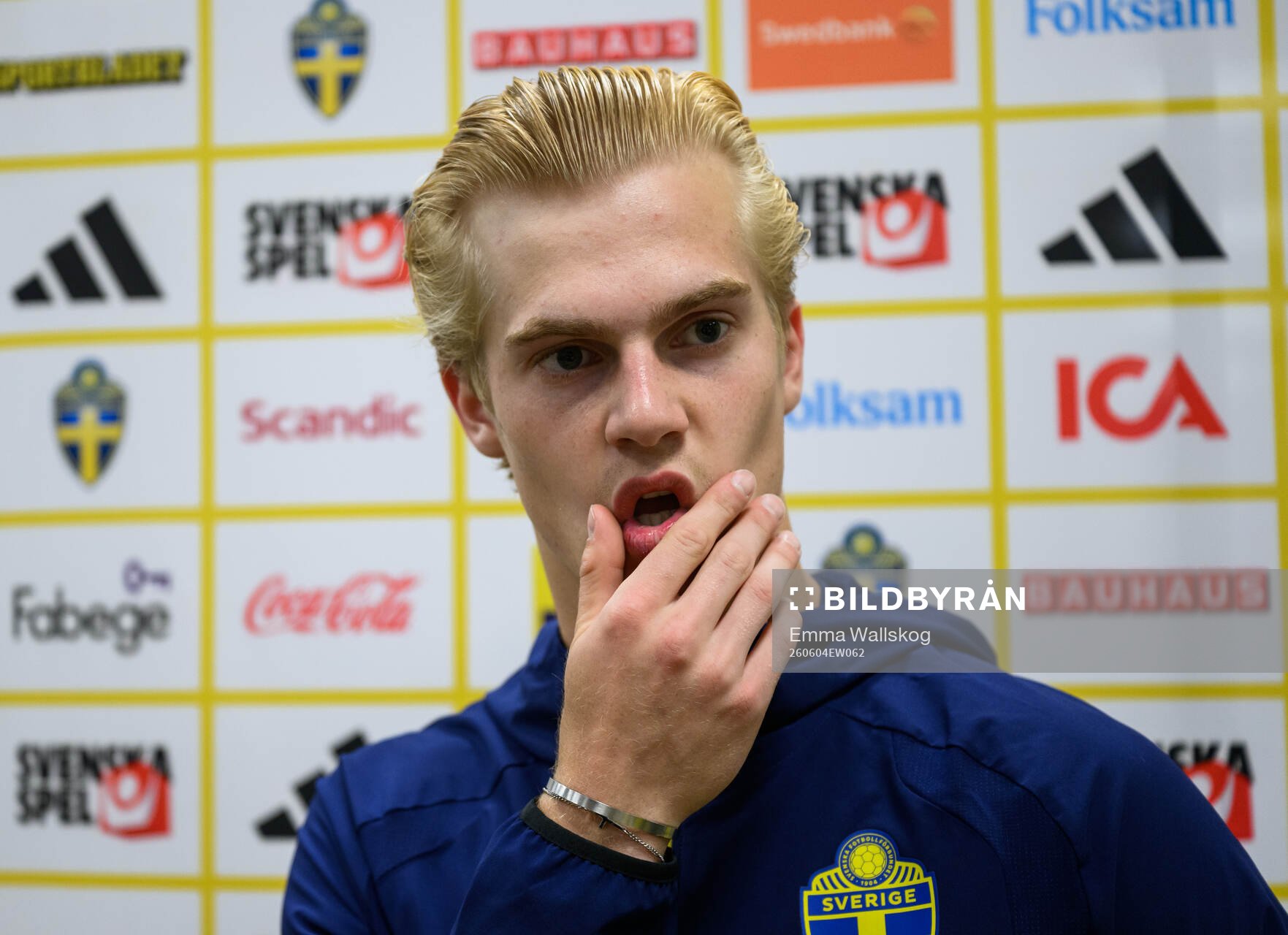 Lucas Bergvall of Sweden is interviewed