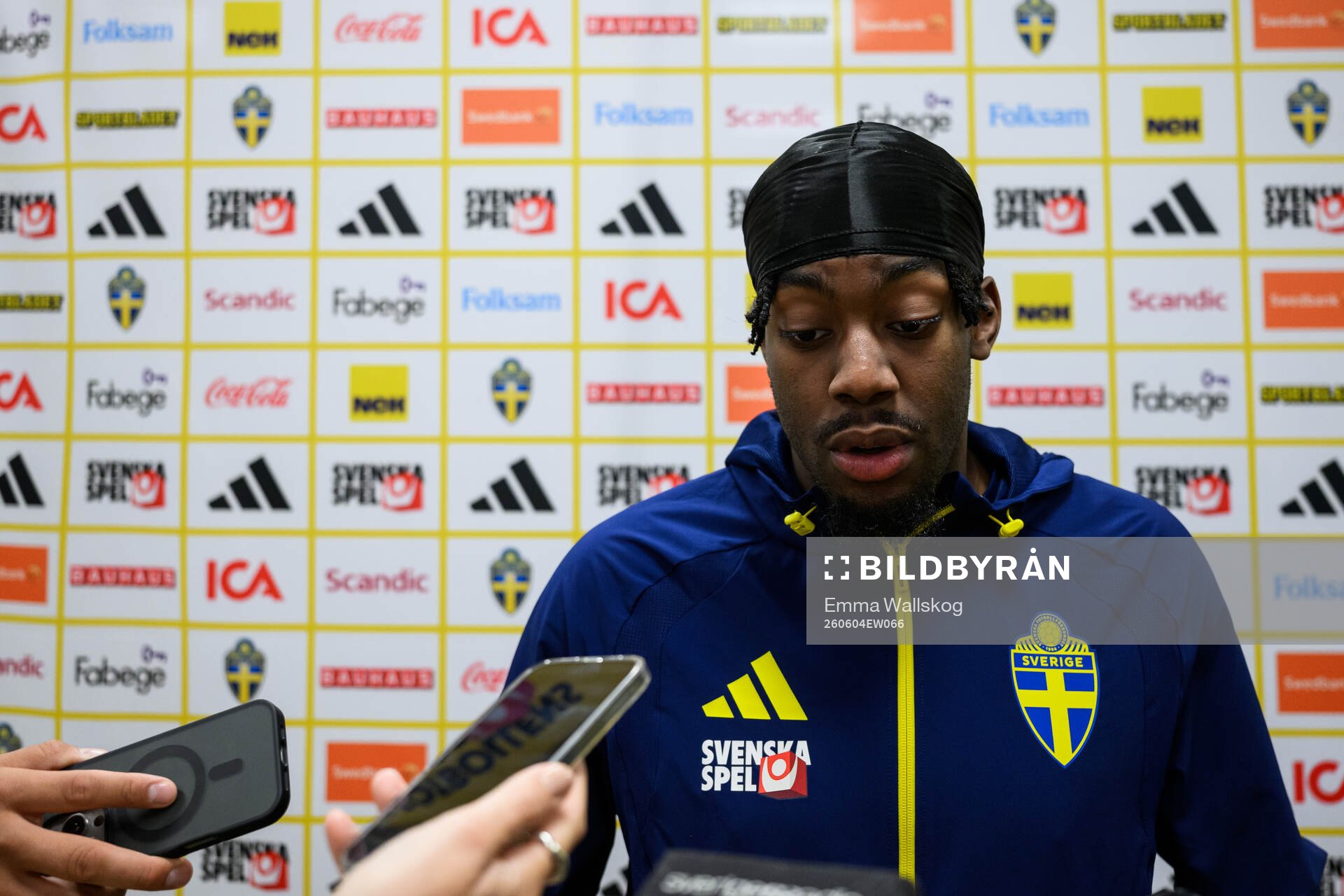Anthony Elanga of Sweden is interviewed