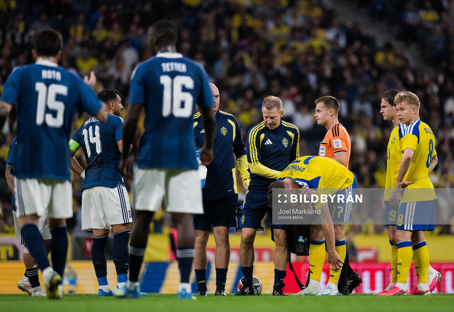 Viktor Gyökeres of Sweden in pain