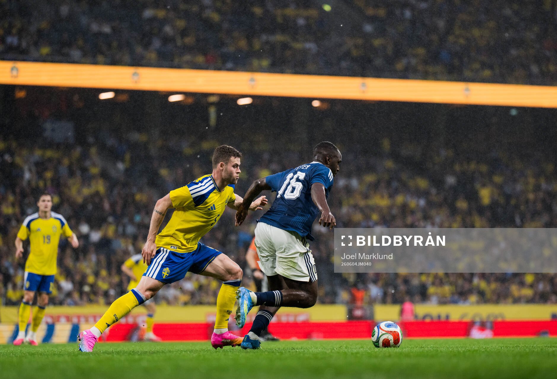 Gabriel Gudmundsson of Sweden and Andreas Tetteh of Greece