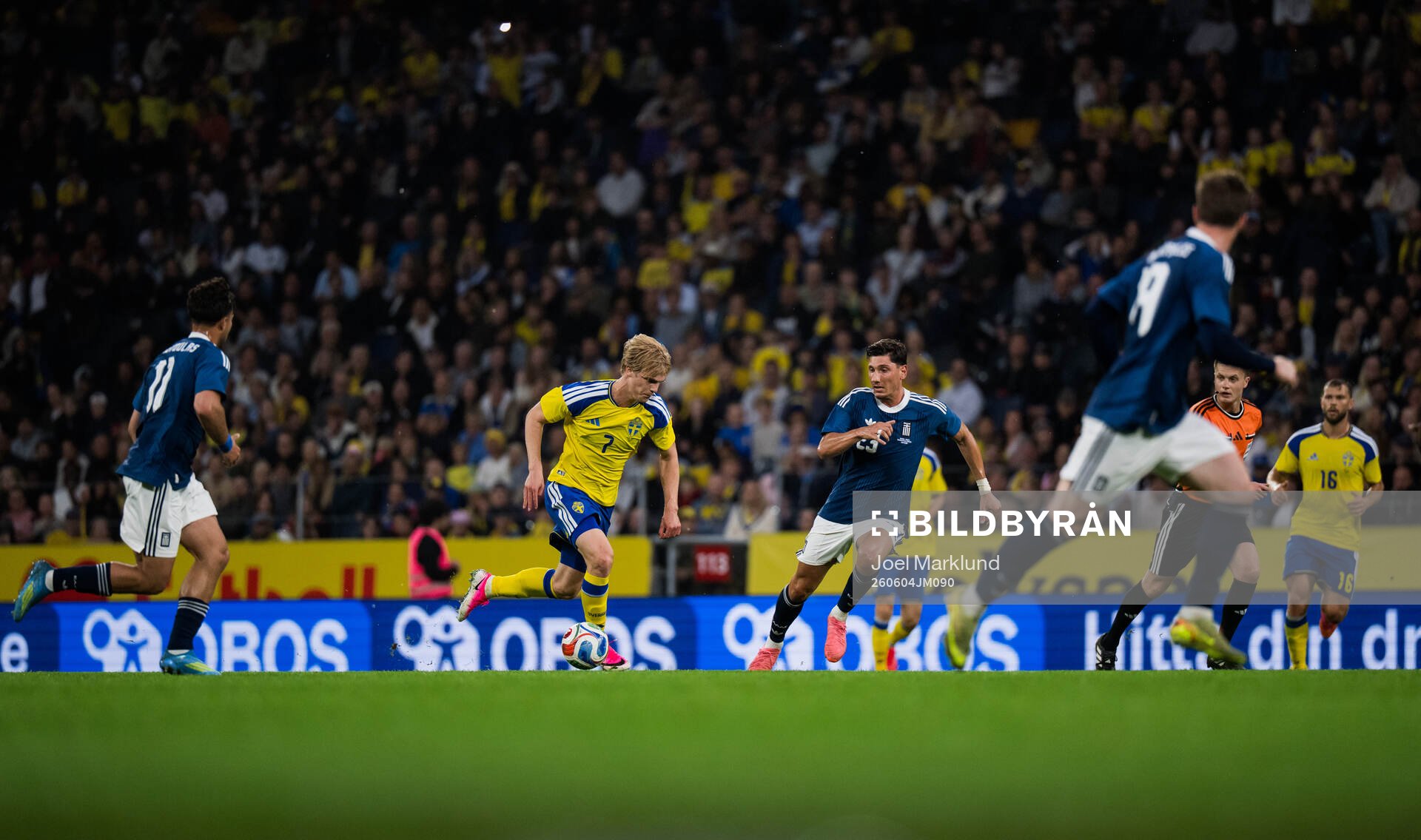 Lucas Bergvall of Sweden and Nectarios Triantis of Greece