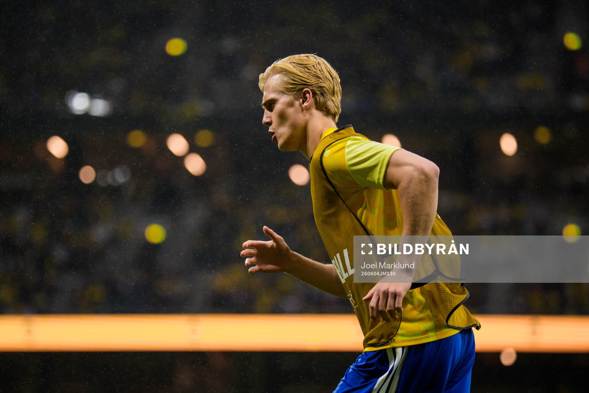Lucas Bergvall of Sweden