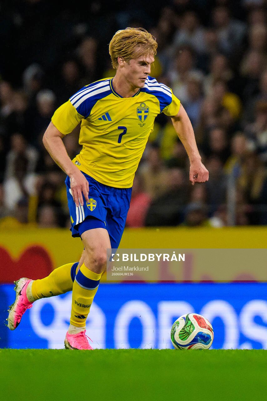 Lucas Bergvall of Sweden