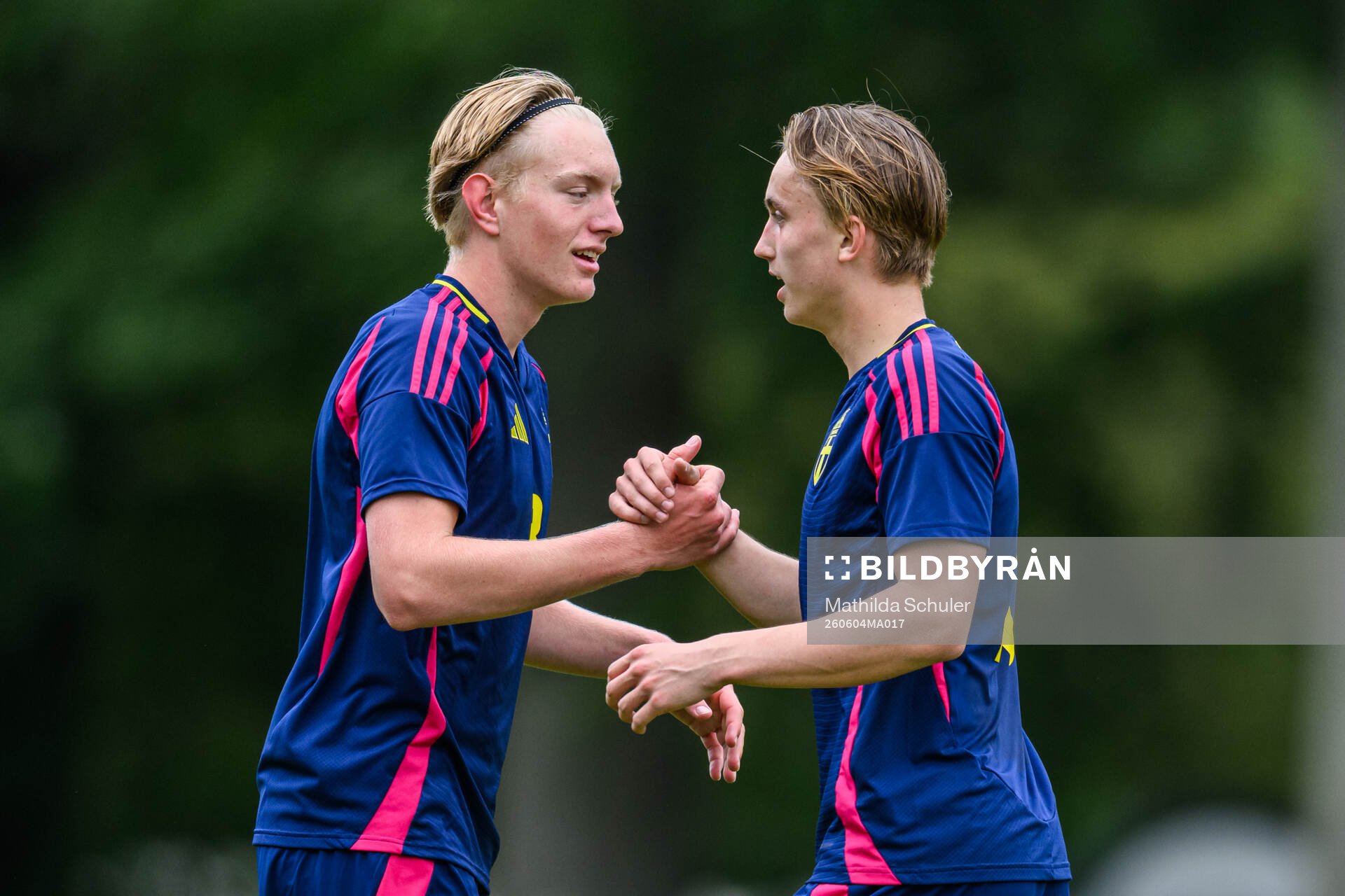 Hampus Thorsson and Alexander Berisson celebrates scoring