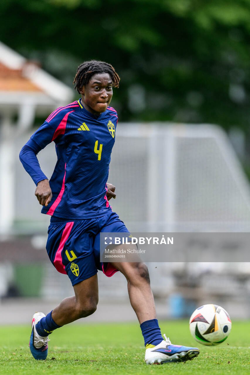 Warren Ngana
