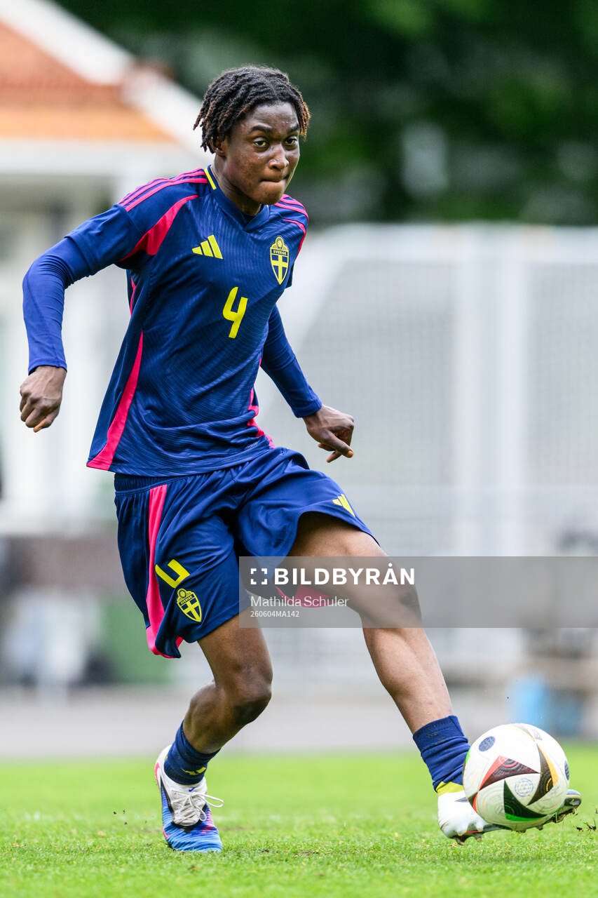 Warren Ngana