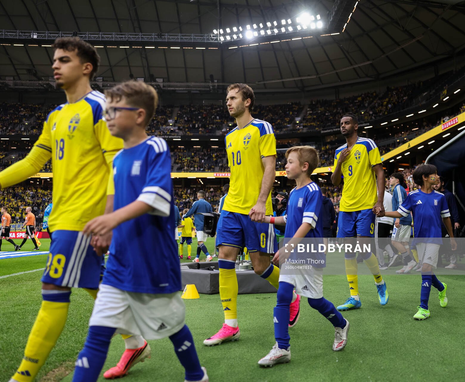 Benjamin Nygren and Alexander Isak of Sweden