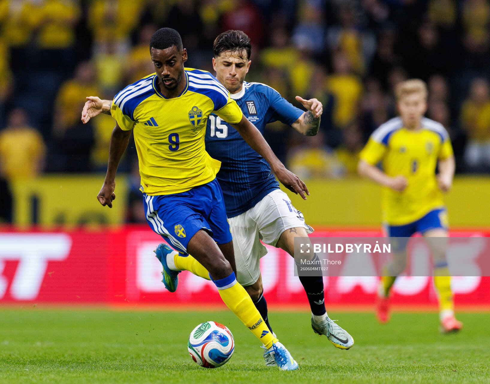 Alexander Isak of Sweden and Lazaros Rota of Greece