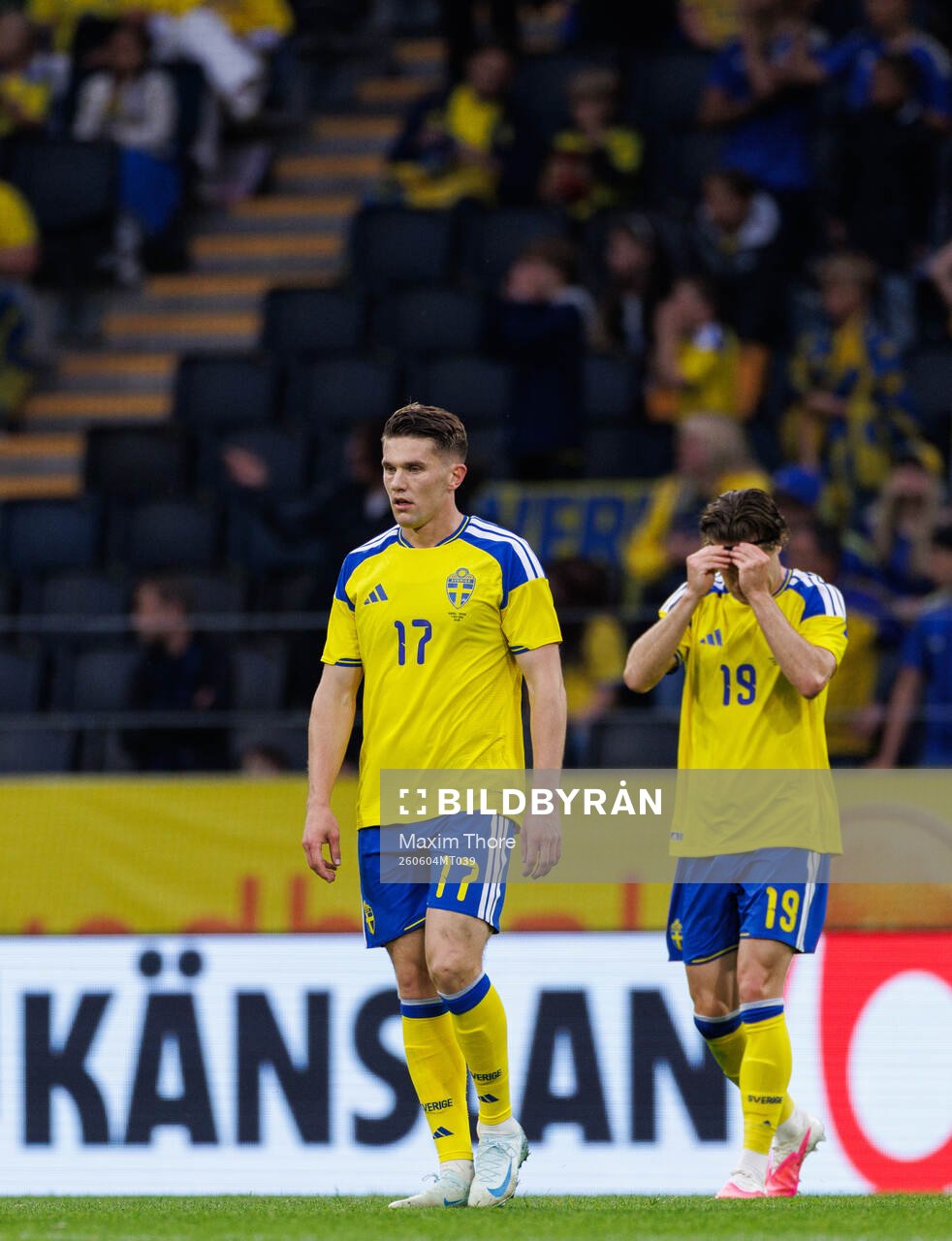 Viktor Gyökeres and Mattias Svanberg of Sweden look