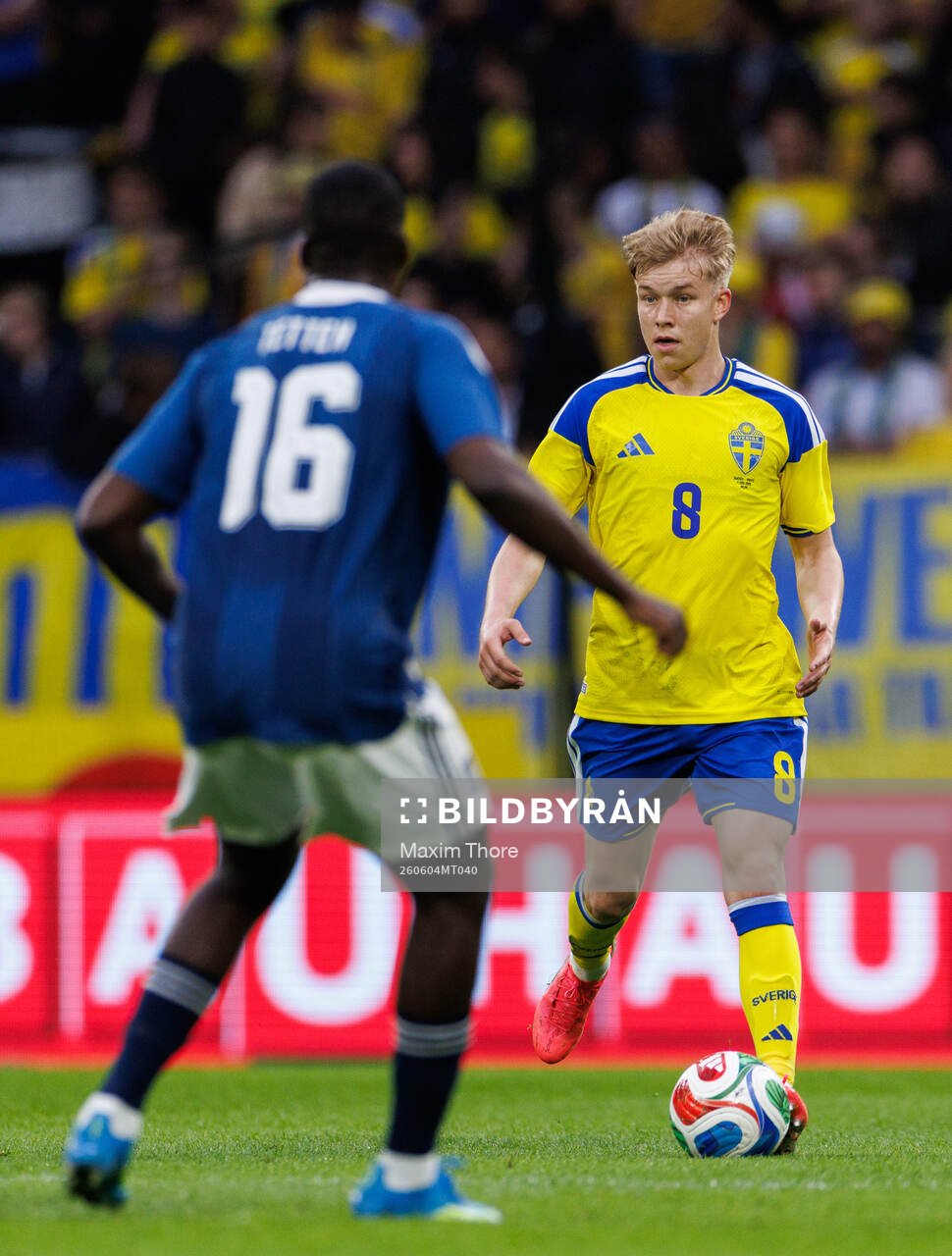 Daniel Svensson of Sweden