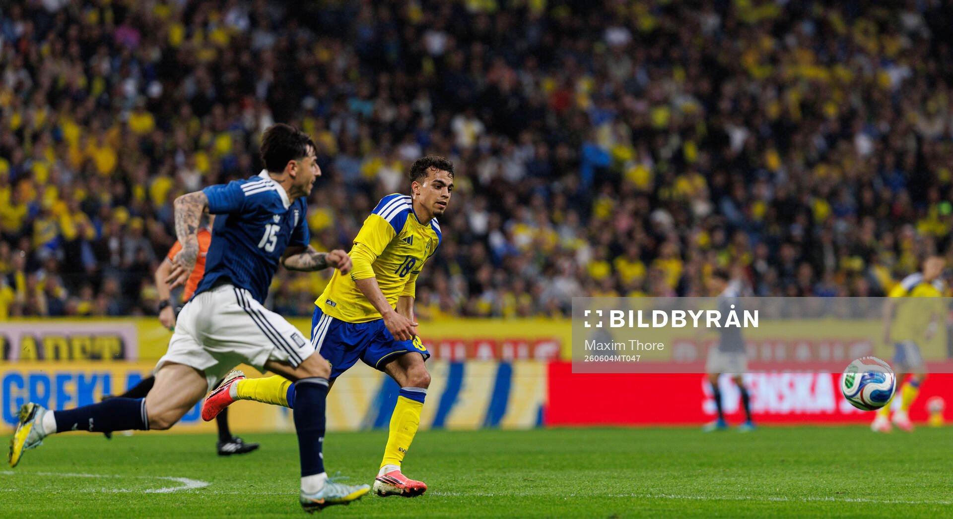 Lazaros Rota of Greece and Yasin Ayari of Sweden