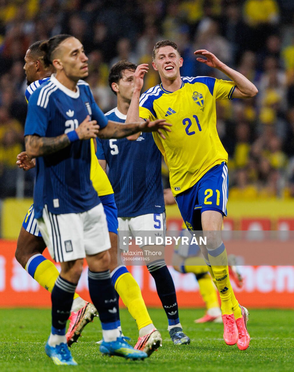 Alexander Bernhardsson of Sweden looks dejected