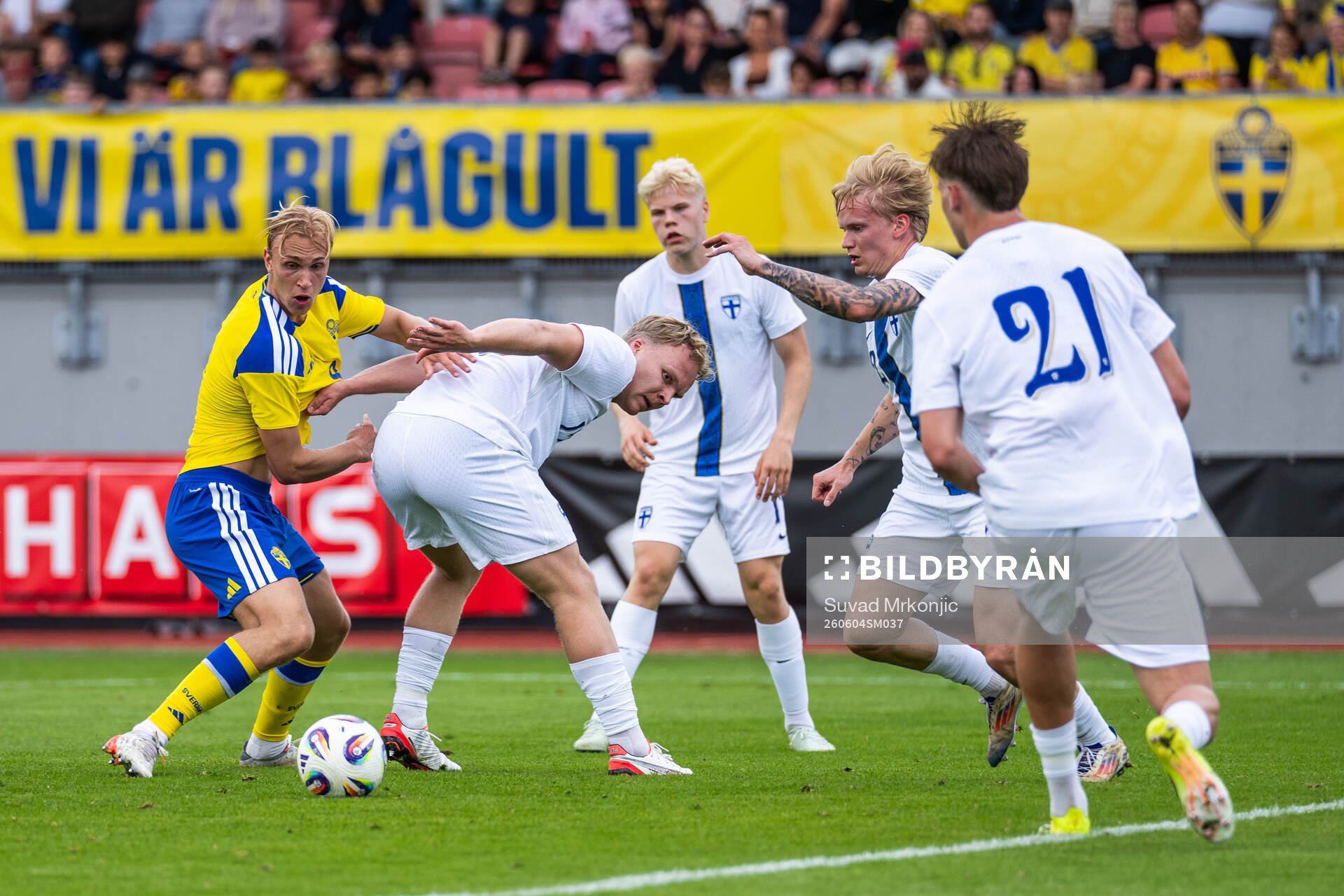 Leo Östman of Sweden and Oskari Väistö of Finland