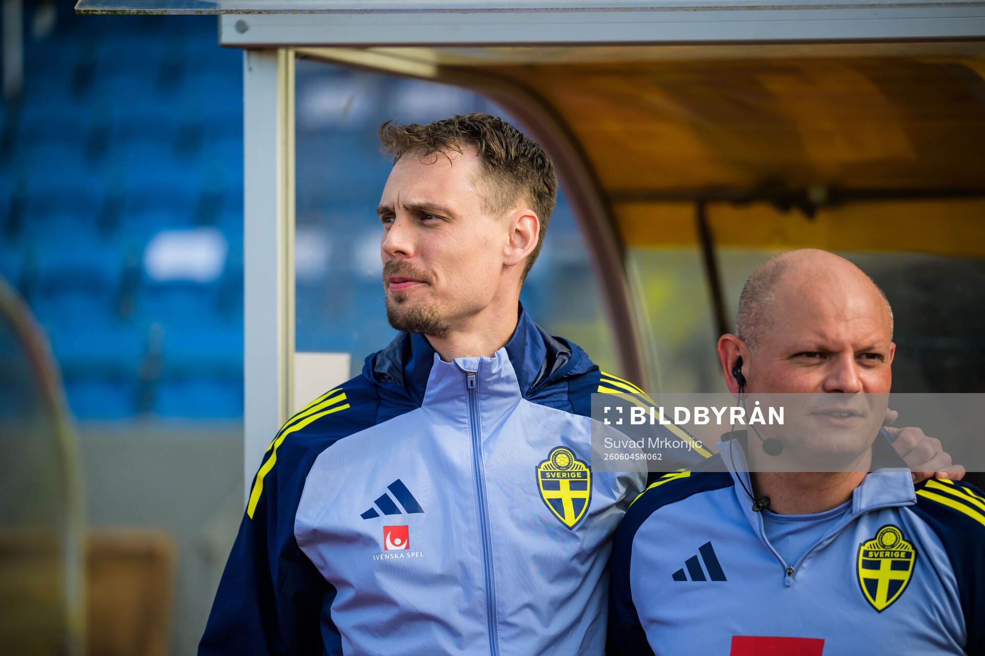 Head coach head Daniel Bäckström of Sweden