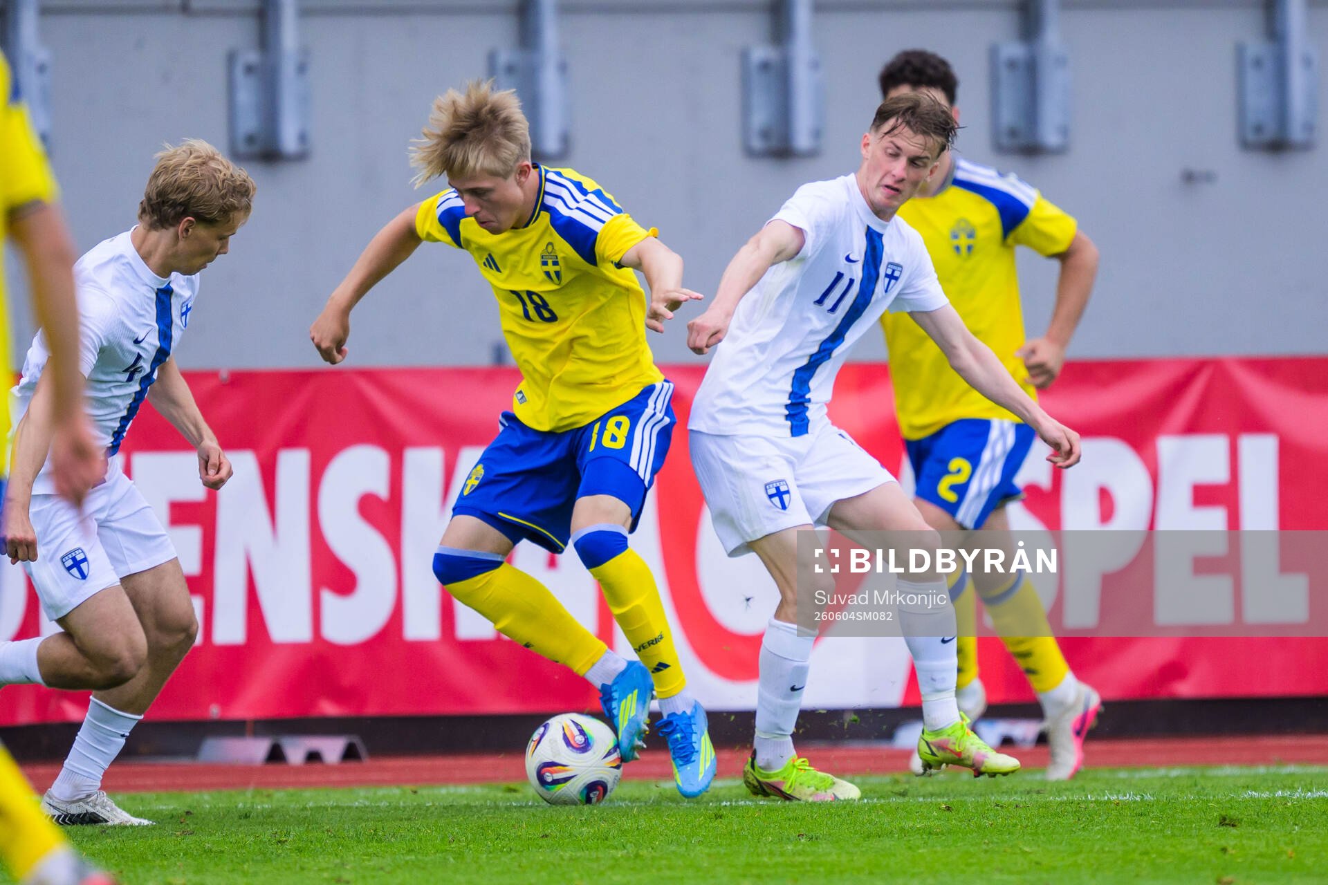 Charlie Rosenqvist of Sweden and Marius Söderbäck of