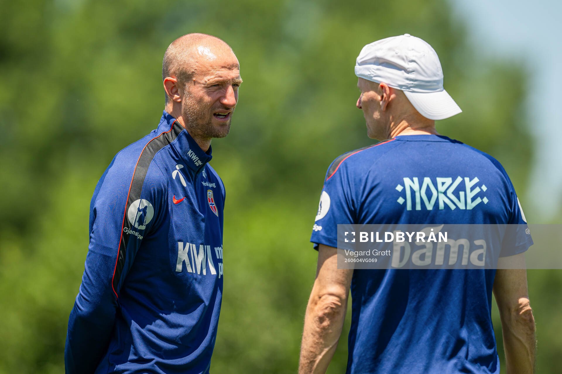 Player manager Brede Hangeland and head coach Ståle