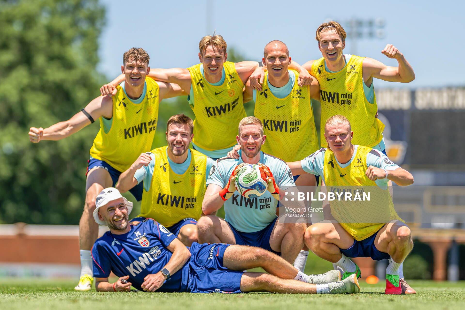 Players of the Norwegian national football team celebrate