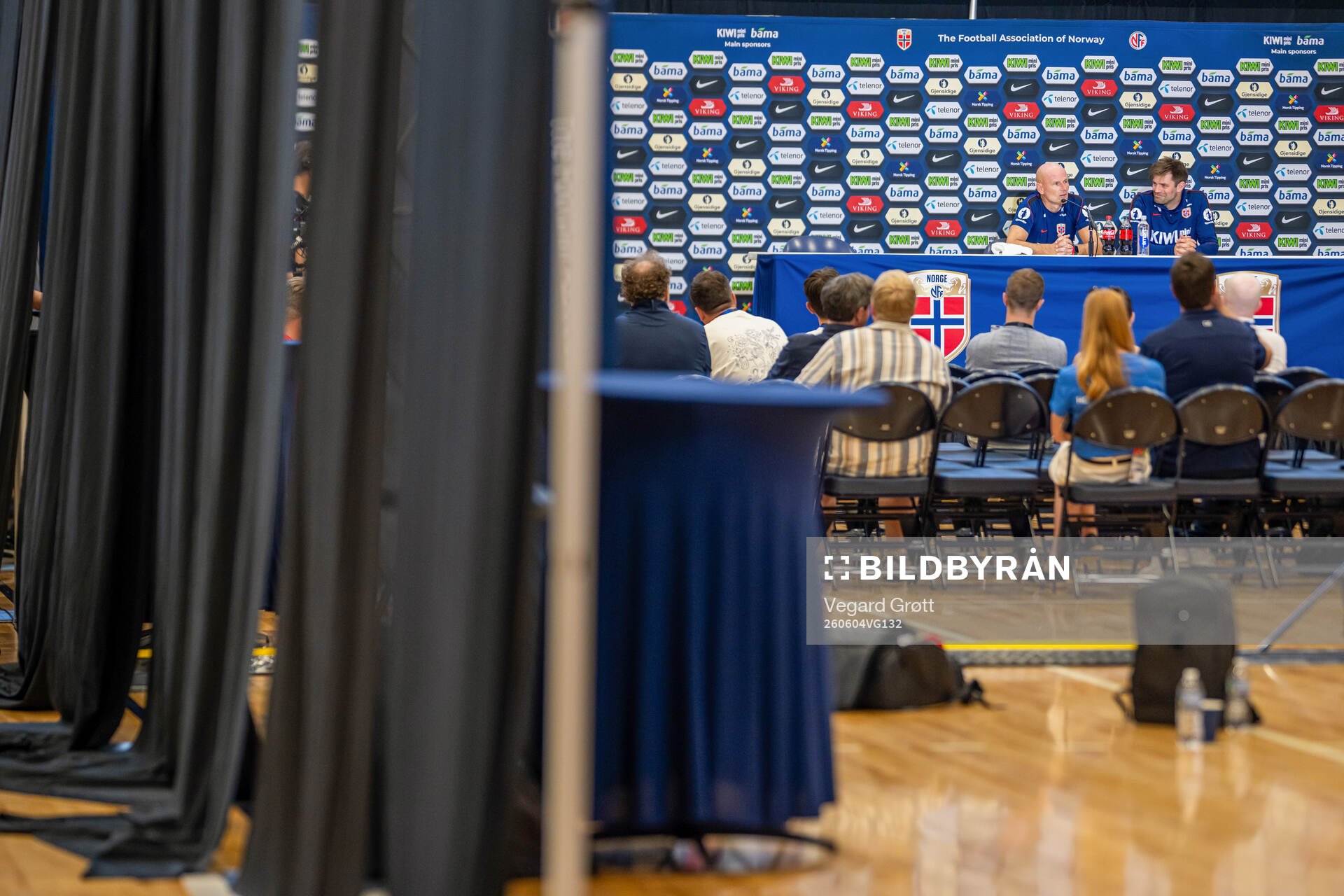 Head coach Ståle Solbakken and press officer Morten