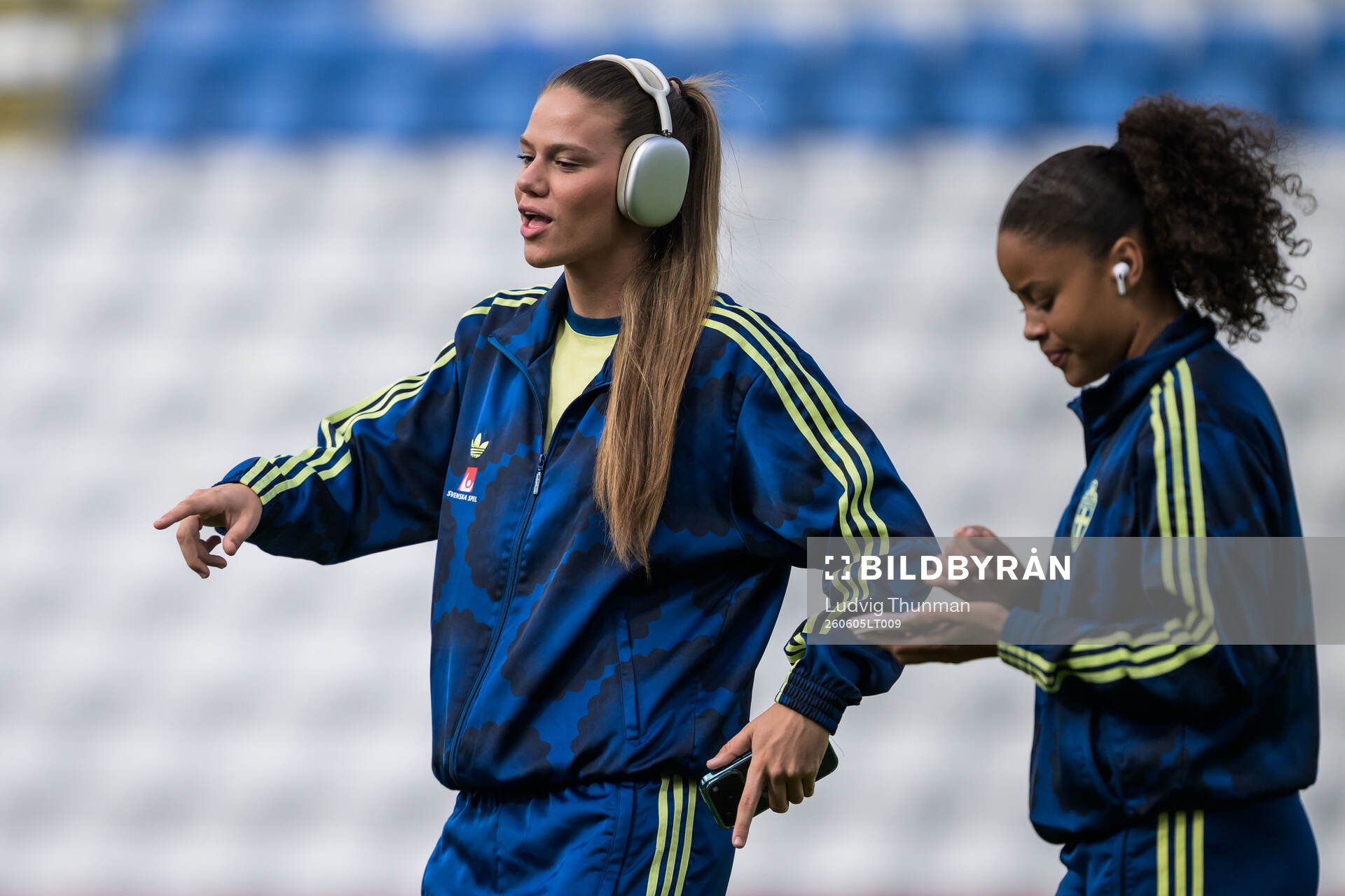 Bella Andersson and Felicia Schröder of Sweden