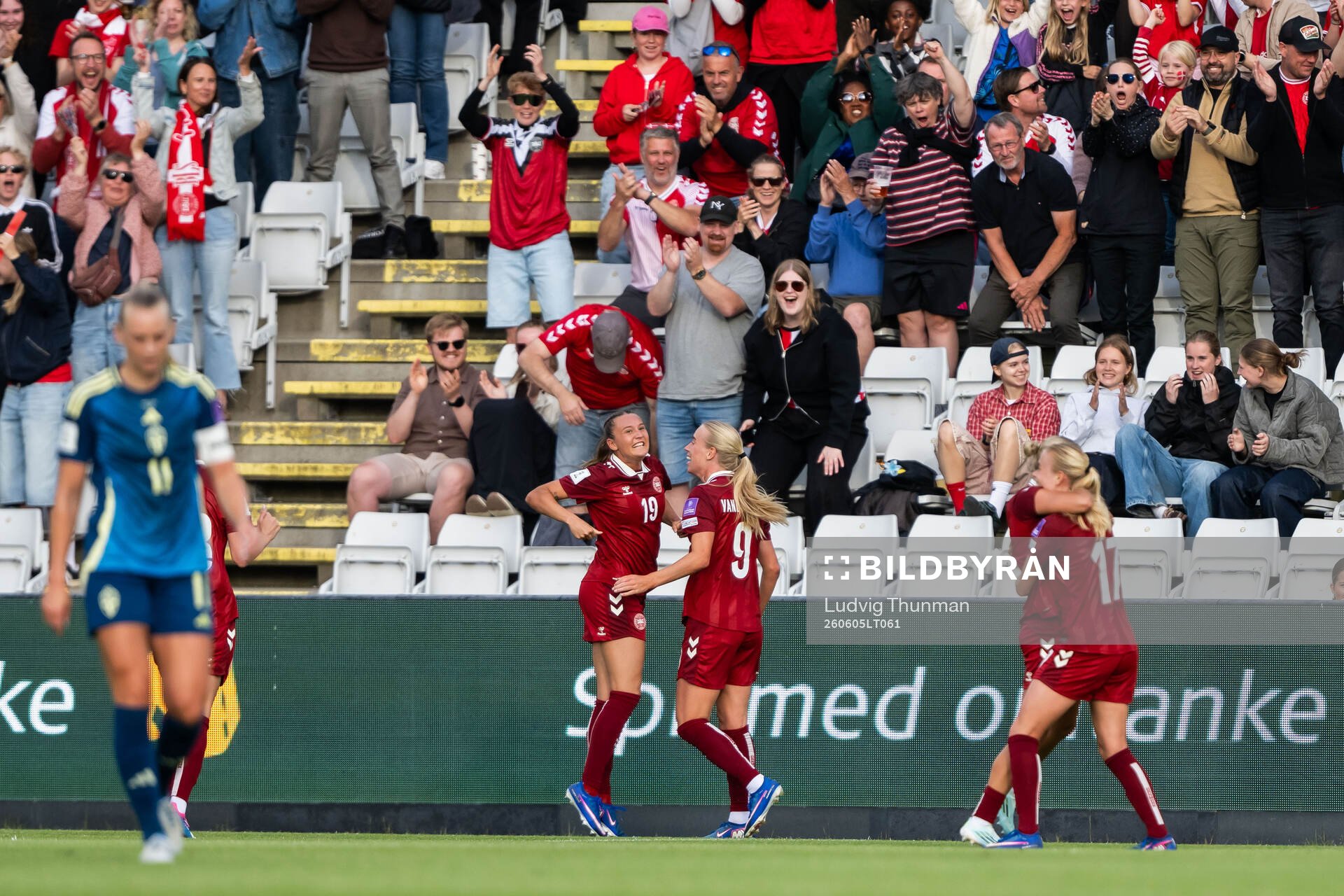 Cecilie Fløe Nielsen of Denmark celebrates