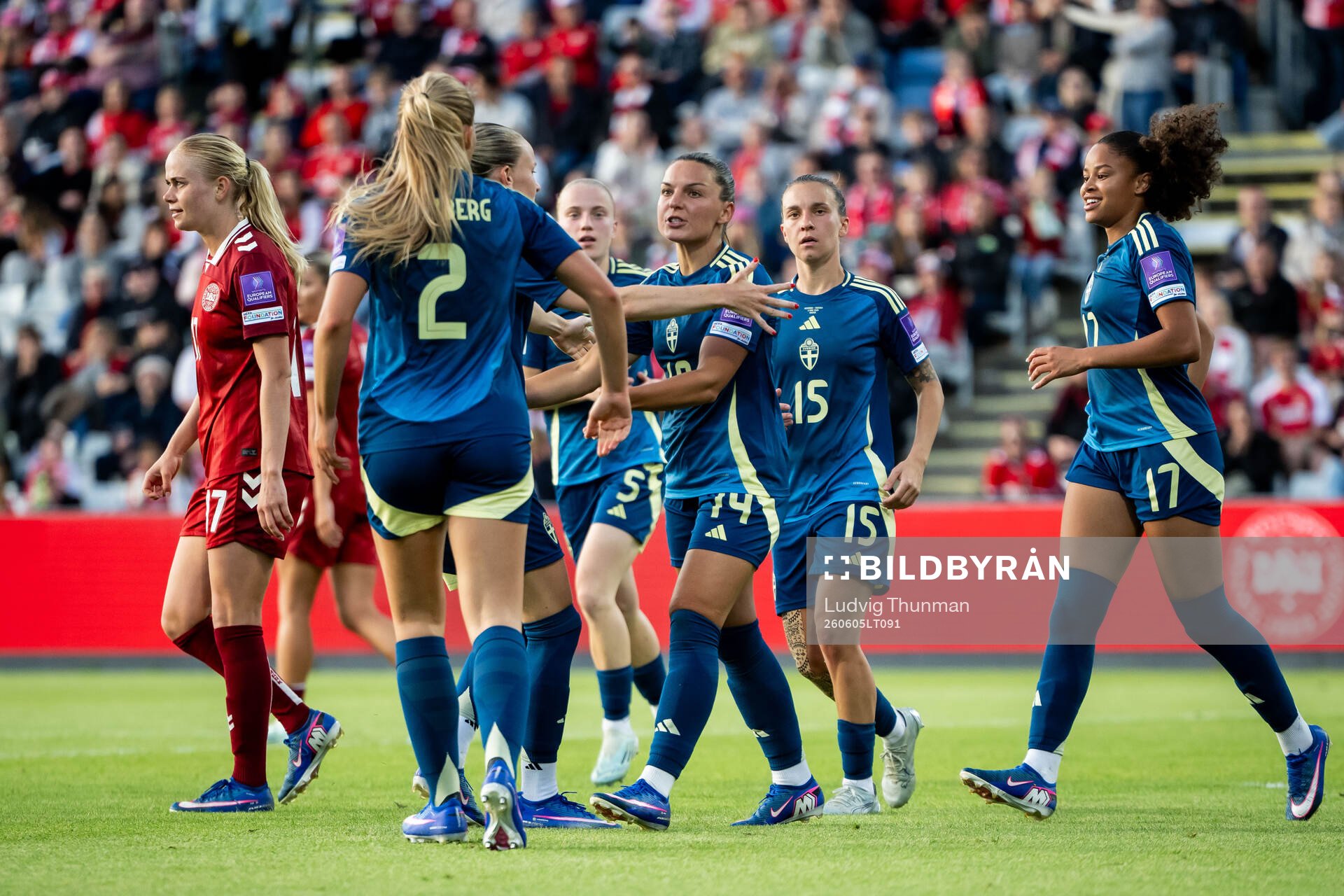 Johanna Rytting Kaneryd of Sweden celebrates with team mates