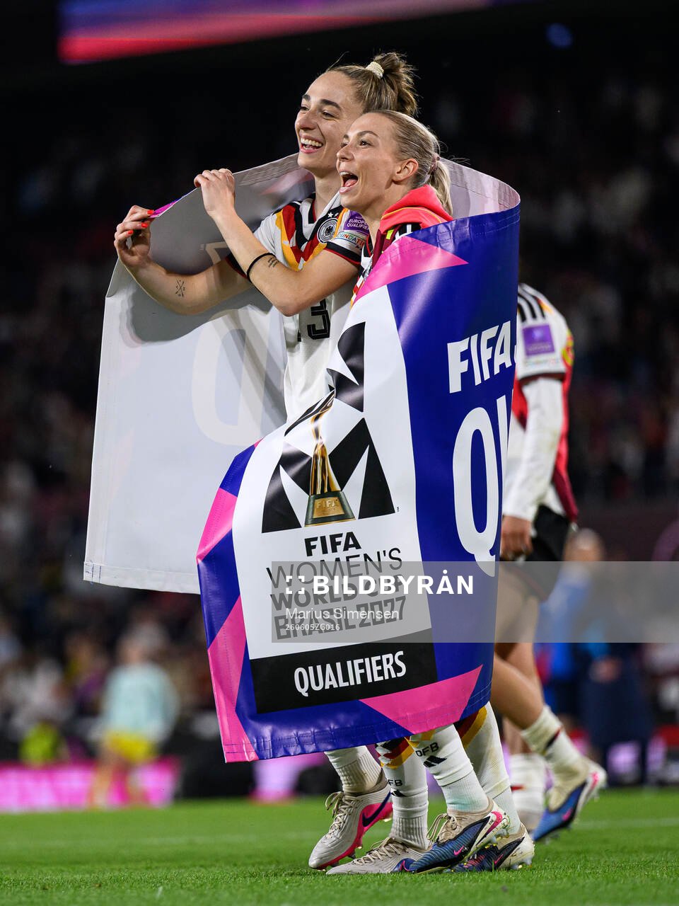 Sophia Kleinherne and Elisa Senß of Germany celebrate