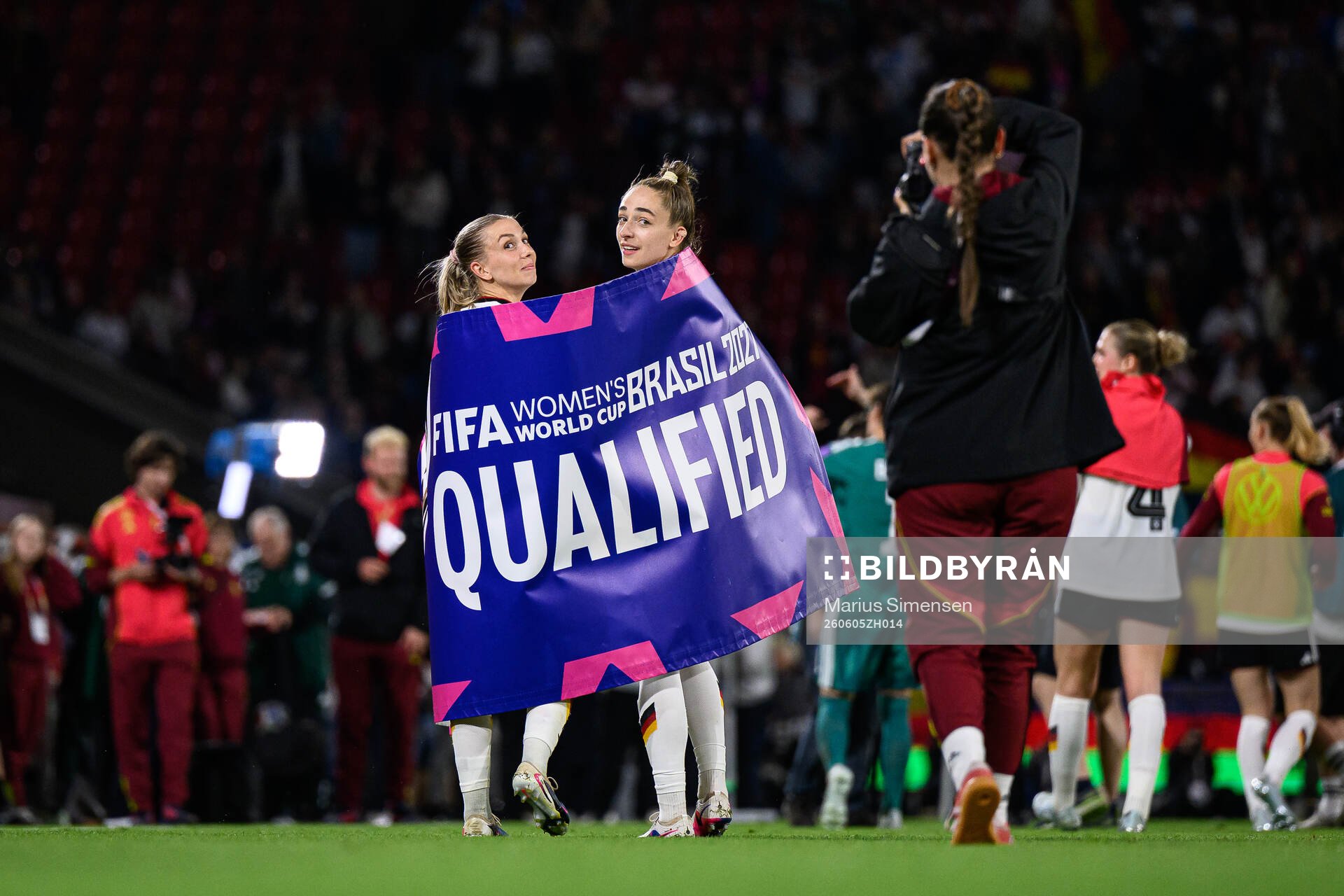 Sophia Kleinherne and Elisa Senß of Germany celebrate