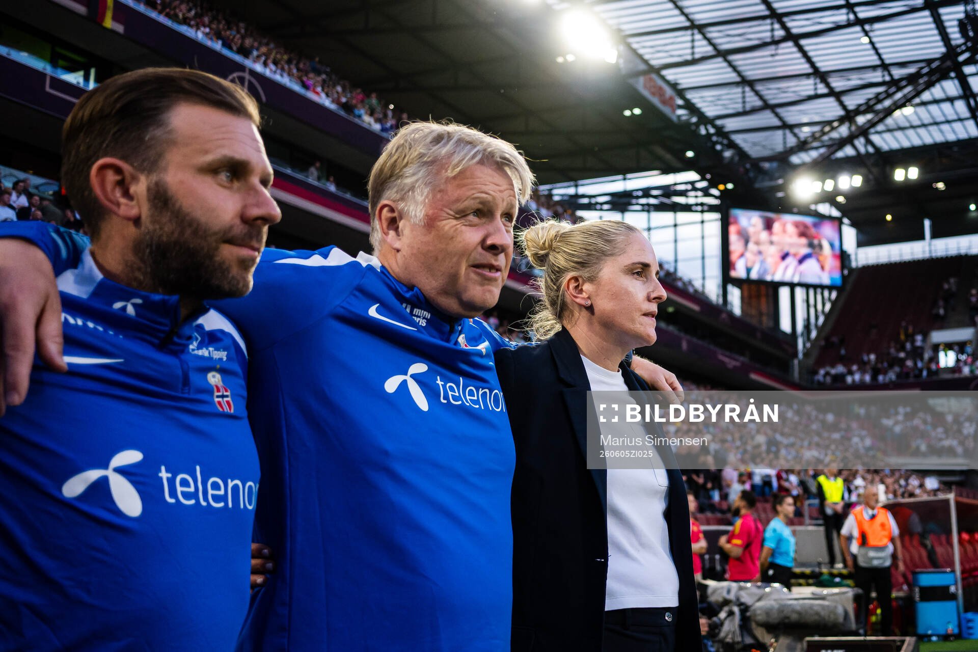 Assistant coach Mikey Harris, assistant coach Kjetil Lone