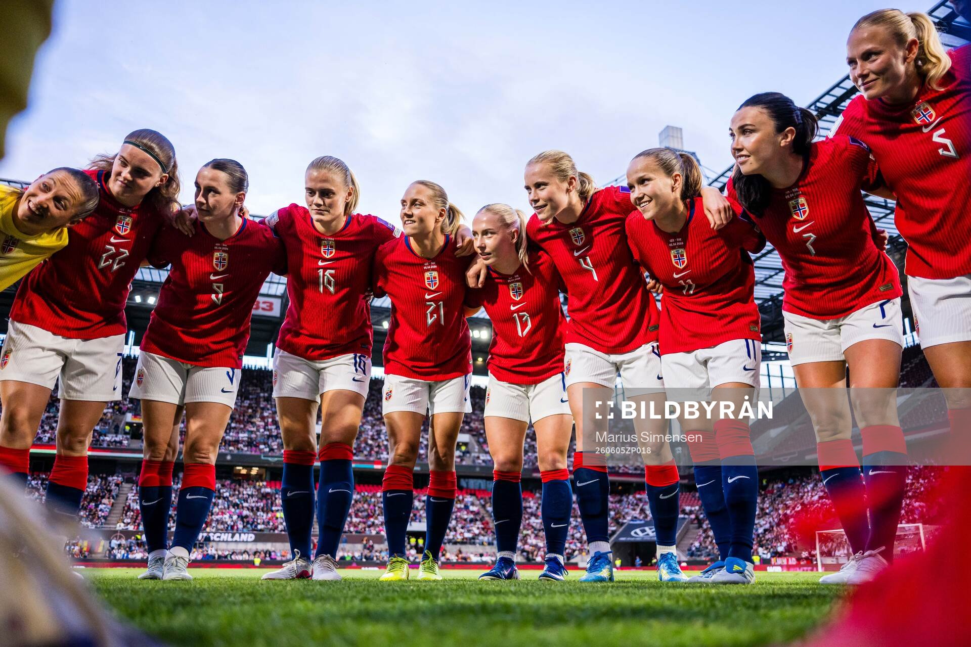 Goalkeeper Cecilie Fiskerstrand, Signe Gaupset, Elisabeth