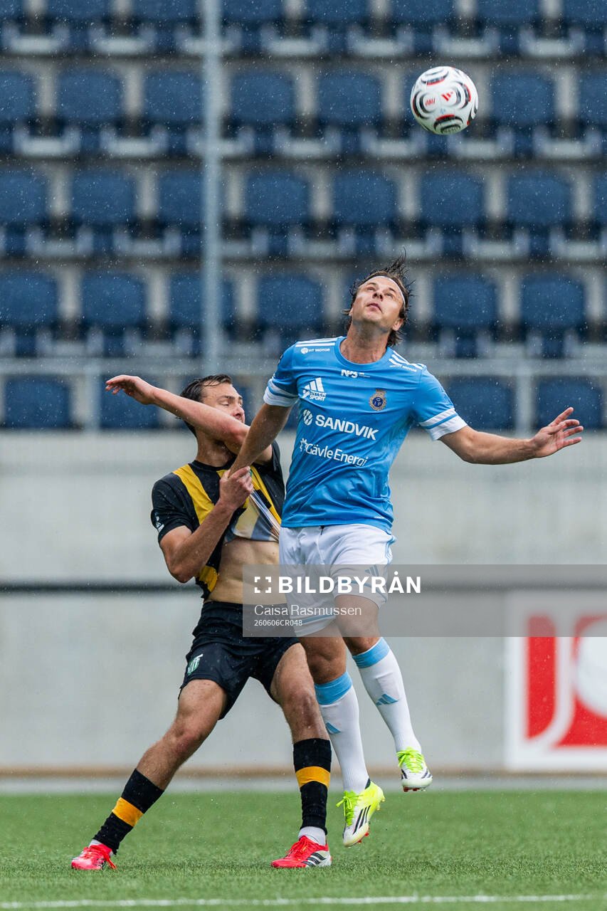 Hammarby TFFs Casper Eklund och Gefles Måns Berggren