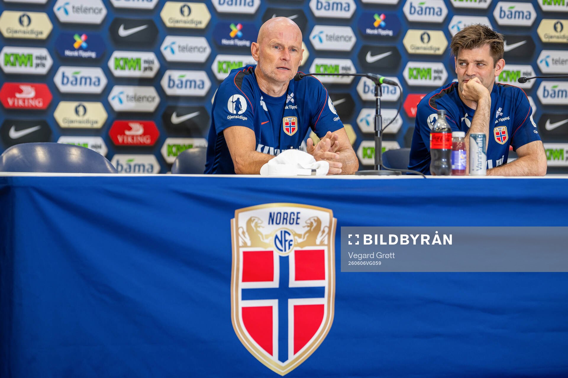 Head coach Ståle Solbakken and press officer Morten