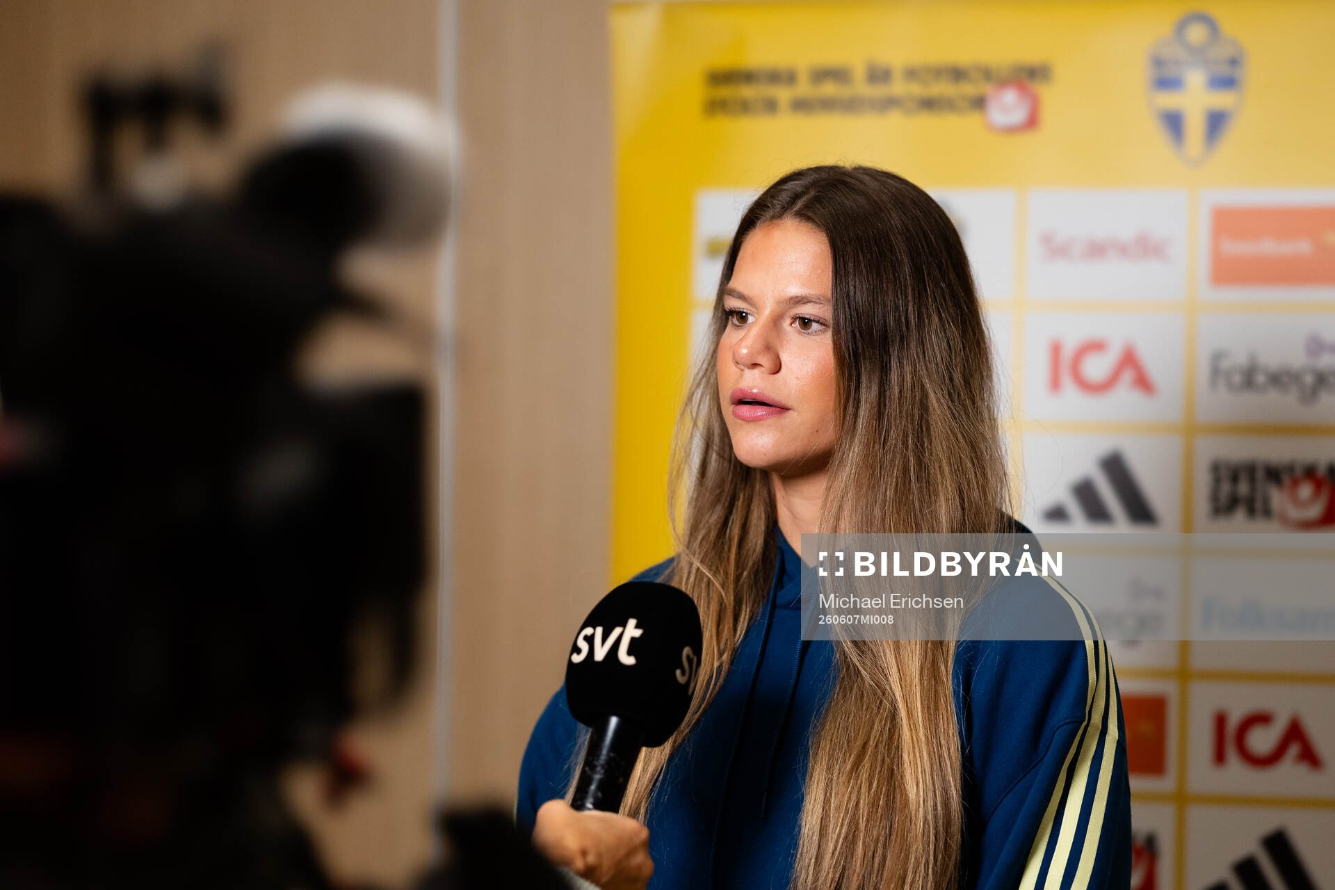 Bella Andersson at a press event with the women's national