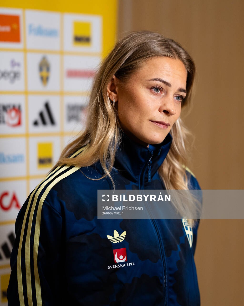 Fridolina Rolfö at a press event with the women's national