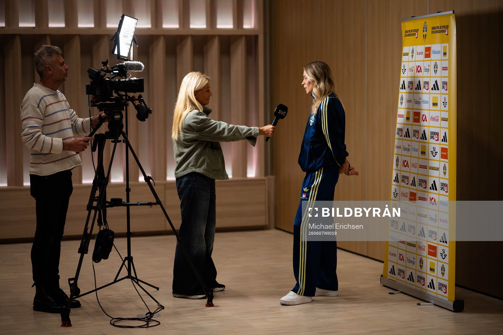 Fridolina Rolfö at a press event with the women's national