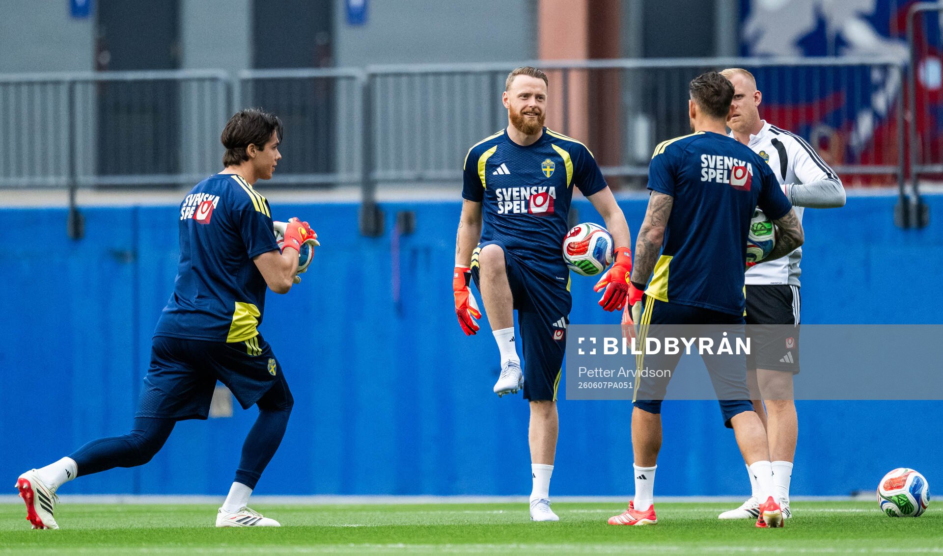 Goalkeeper Jacob Widell Zetterström, goalkeeper Viktor